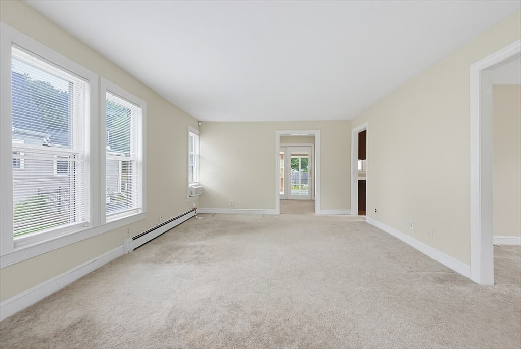 404 Park St, Stoughton MA 02072 photo 8