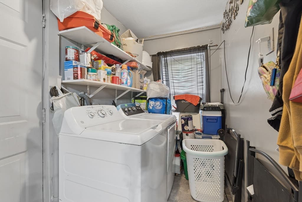 323 Rollstone St, Fitchburg MA 01420 photo 17
