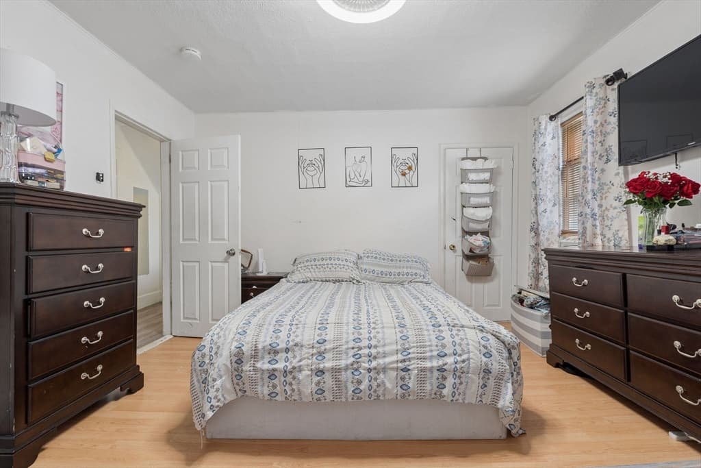 323 Rollstone St, Fitchburg MA 01420 photo 26