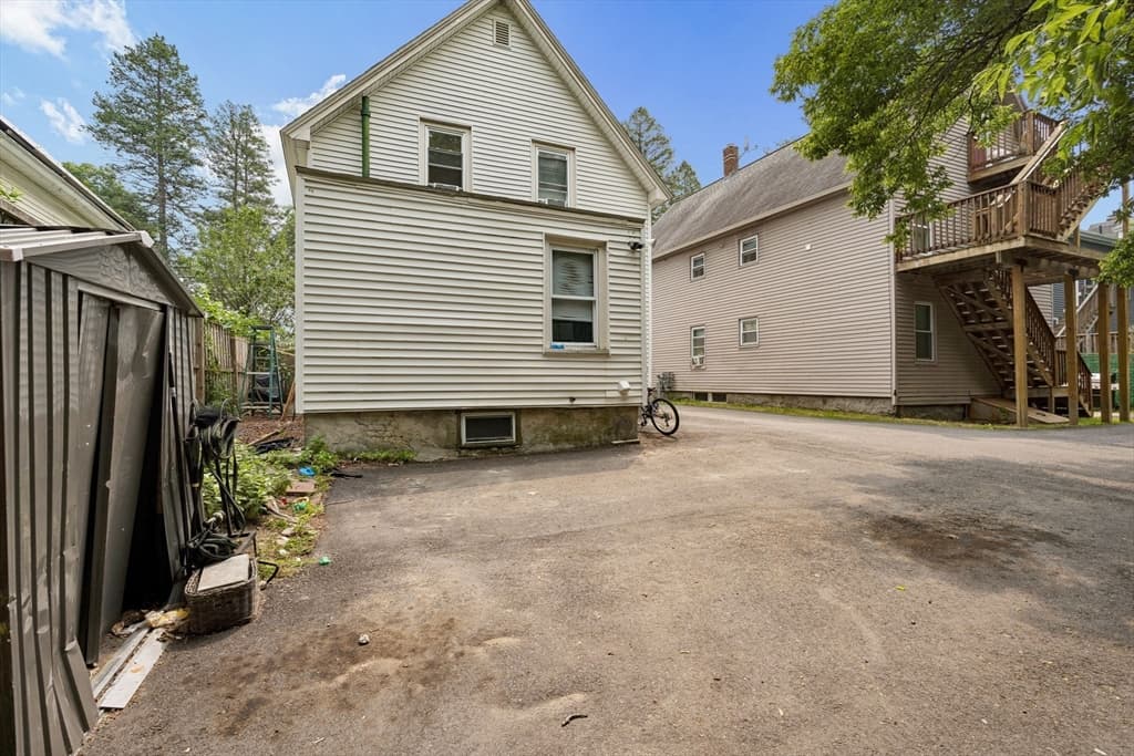 323 Rollstone St, Fitchburg MA 01420 photo 29