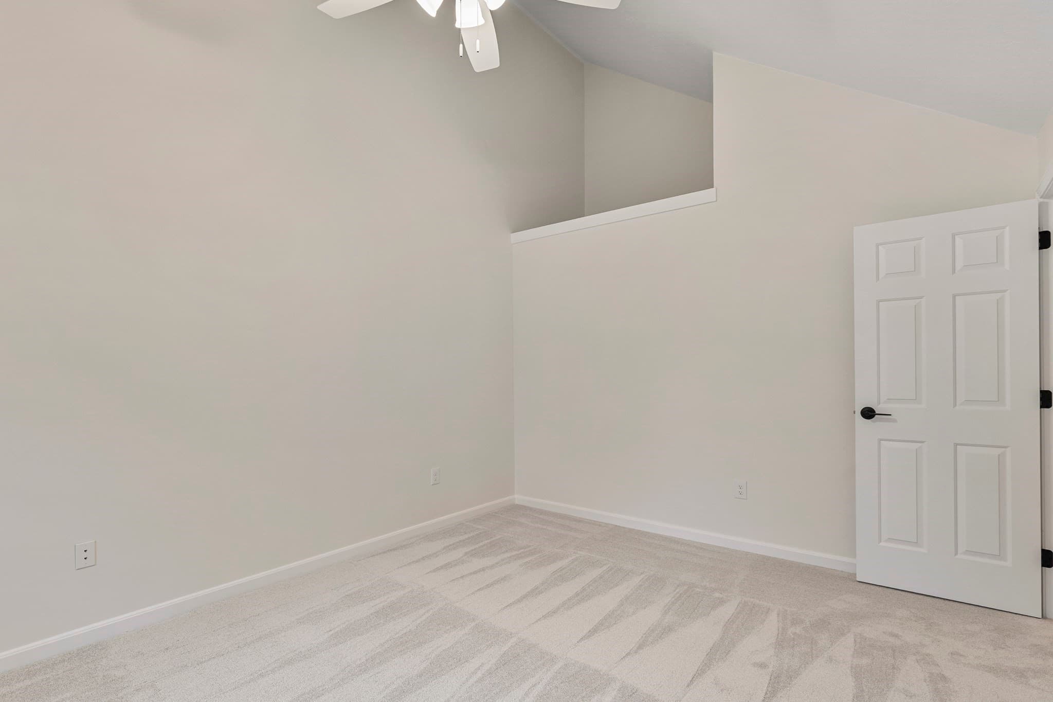 Condominium at 11 Rosewood Ln # 11, Hopkinton MA 01748, Hopkinton, photo 13 of 24