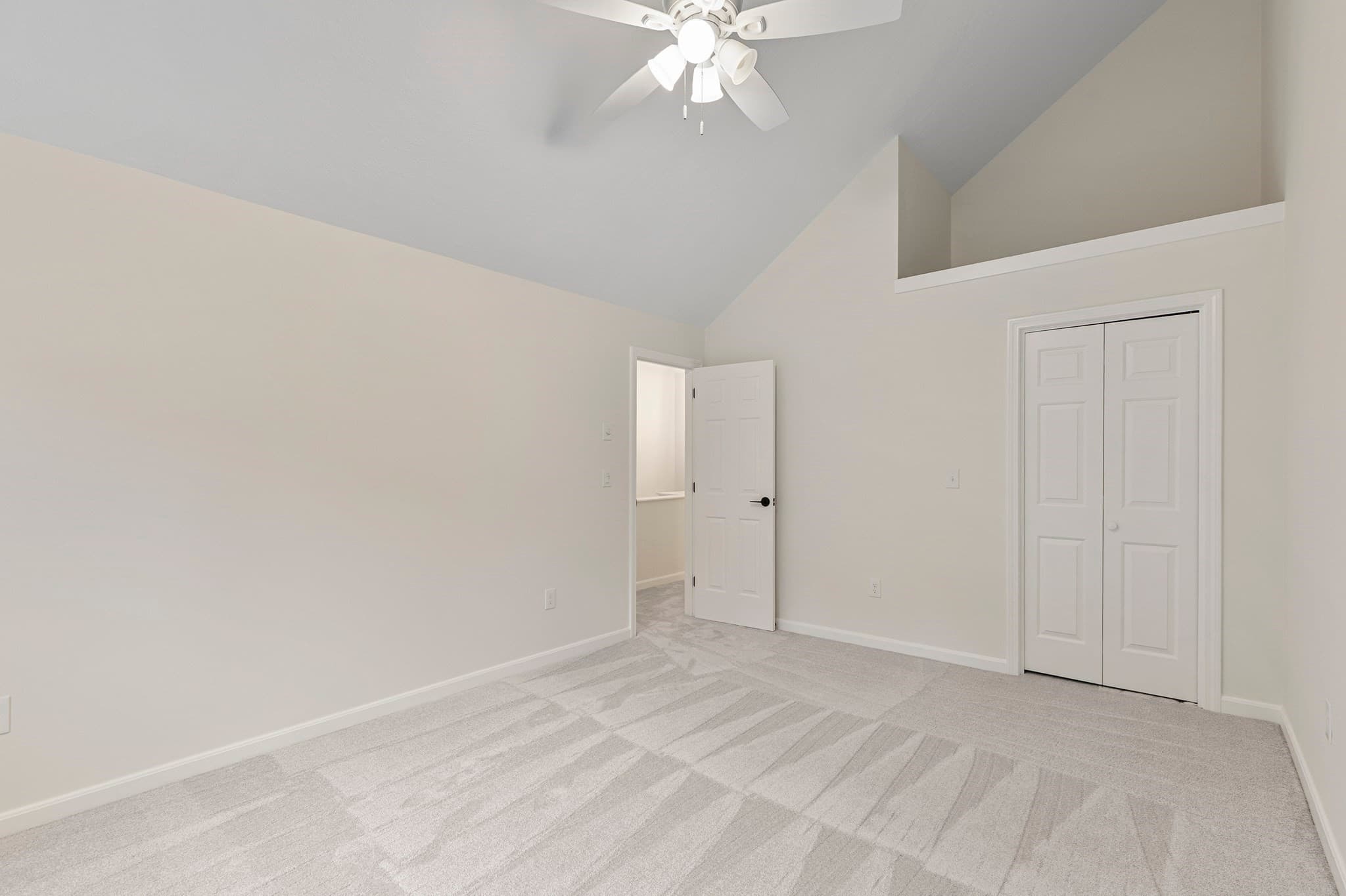 Condominium at 11 Rosewood Ln # 11, Hopkinton MA 01748, Hopkinton, photo 17 of 24
