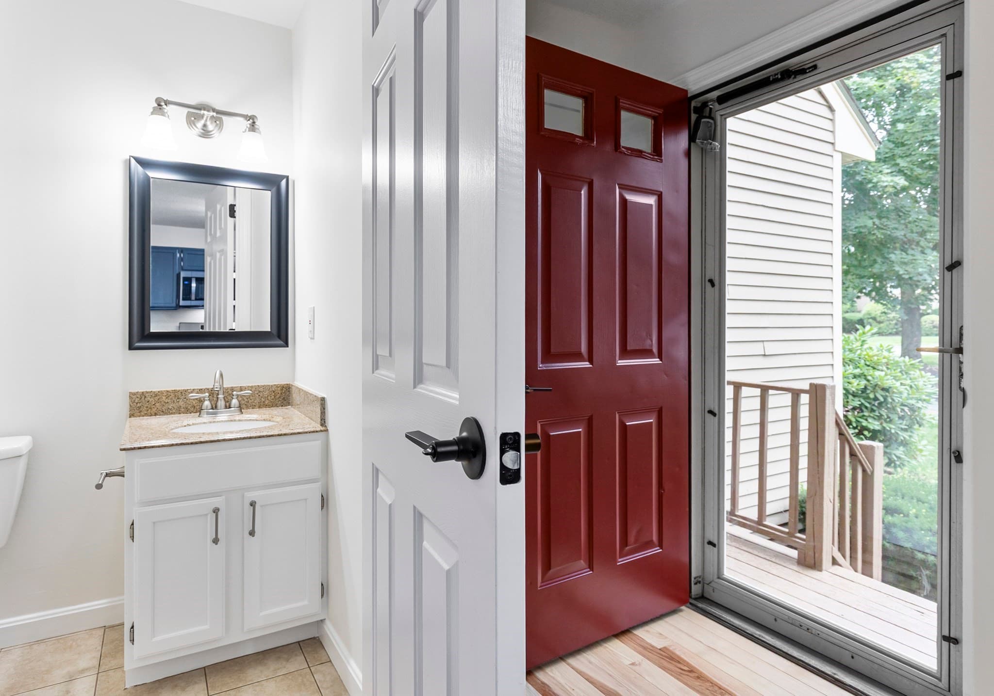 Condominium at 11 Rosewood Ln # 11, Hopkinton MA 01748, Hopkinton, photo 3 of 24