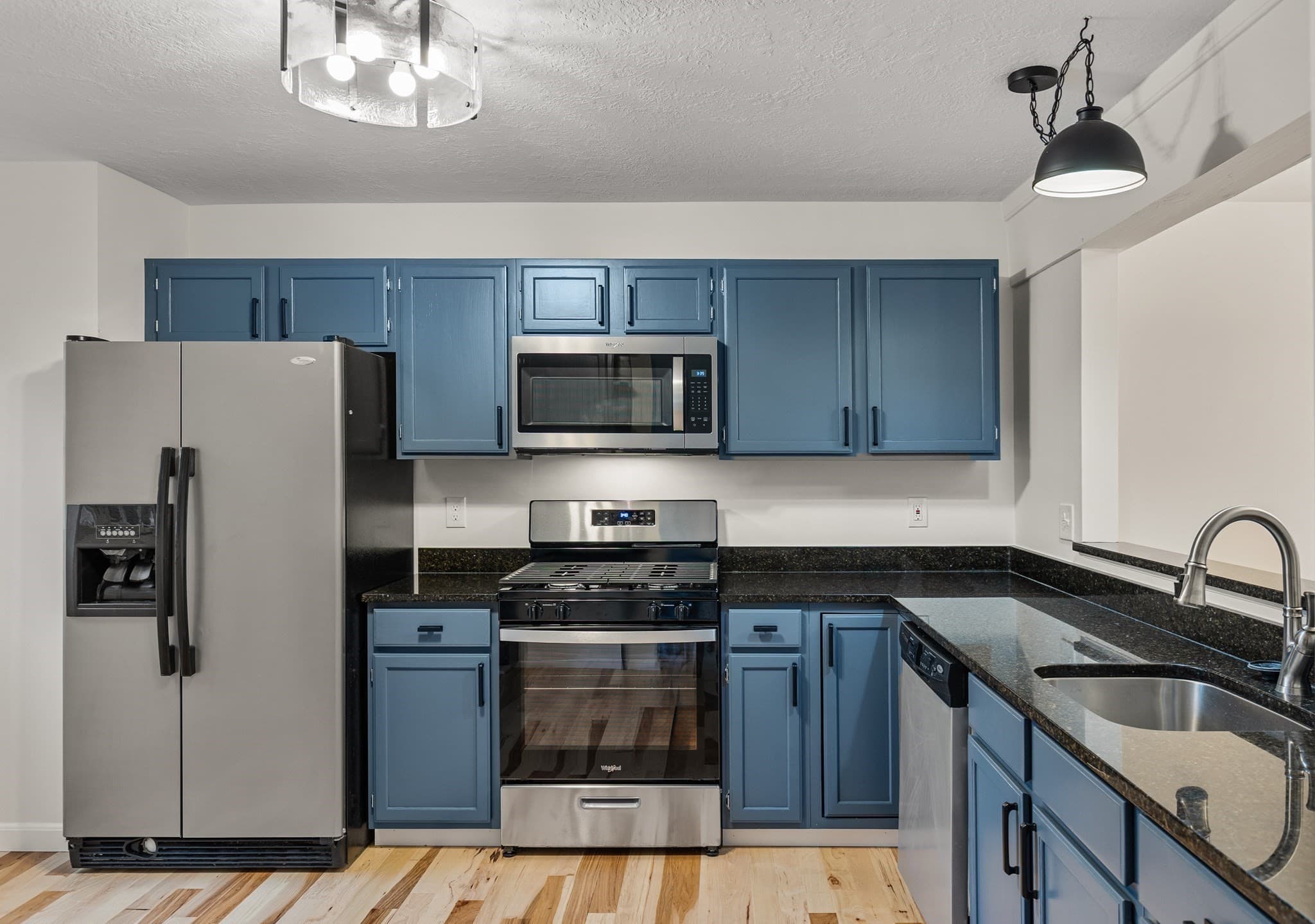 Condominium at 11 Rosewood Ln # 11, Hopkinton MA 01748, Hopkinton, photo 8 of 24