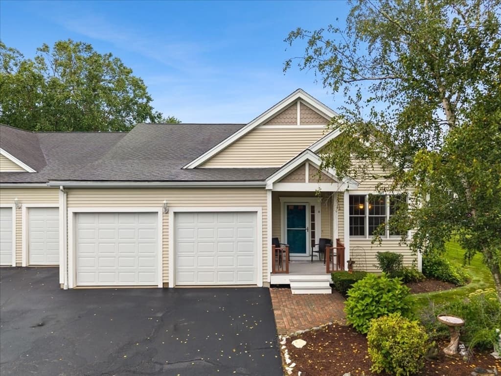 4 Chance Court # 4, Carver MA 02330