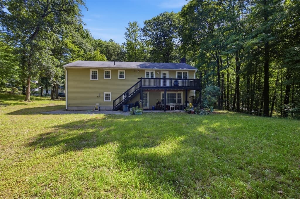 198 Hollis Rd, Lunenburg MA 01462 photo 3