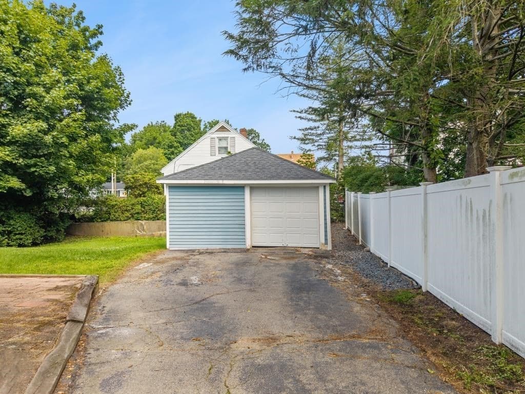 227 Dover St, Brockton MA 02301 photo 41