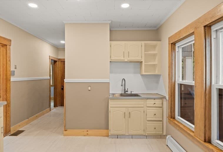 227 Dover St, Brockton MA 02301 photo 29