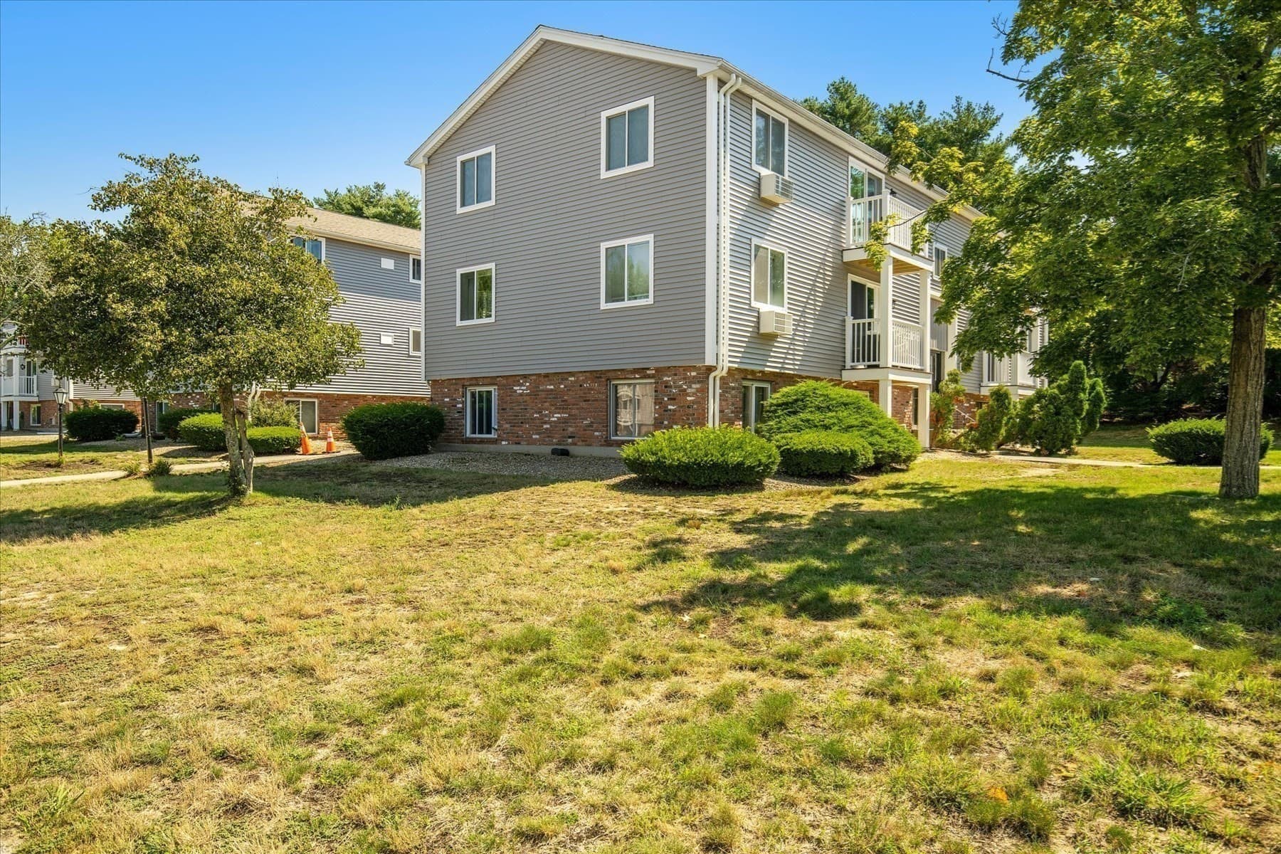 Condominium at 8 Royal Dane Dr # 68, Marshfield MA 02050, Marshfield, photo 24 of 39