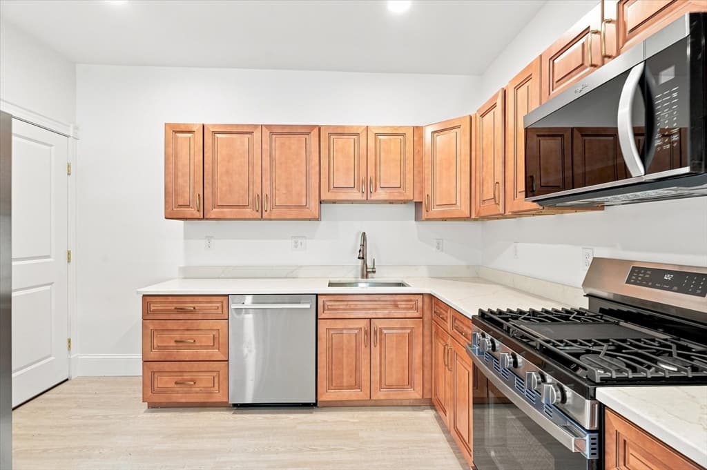 97 Melendy Ave # 97, Watertown MA 02472 photo 9