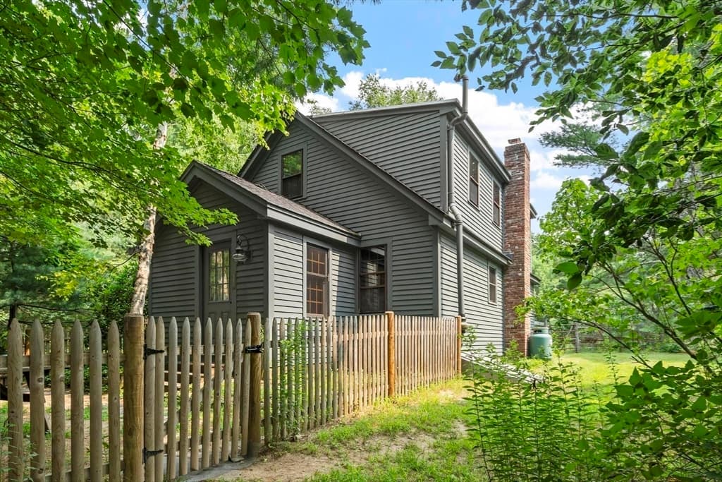81 Vinton Pond Rd, Townsend MA 01474 photo 6