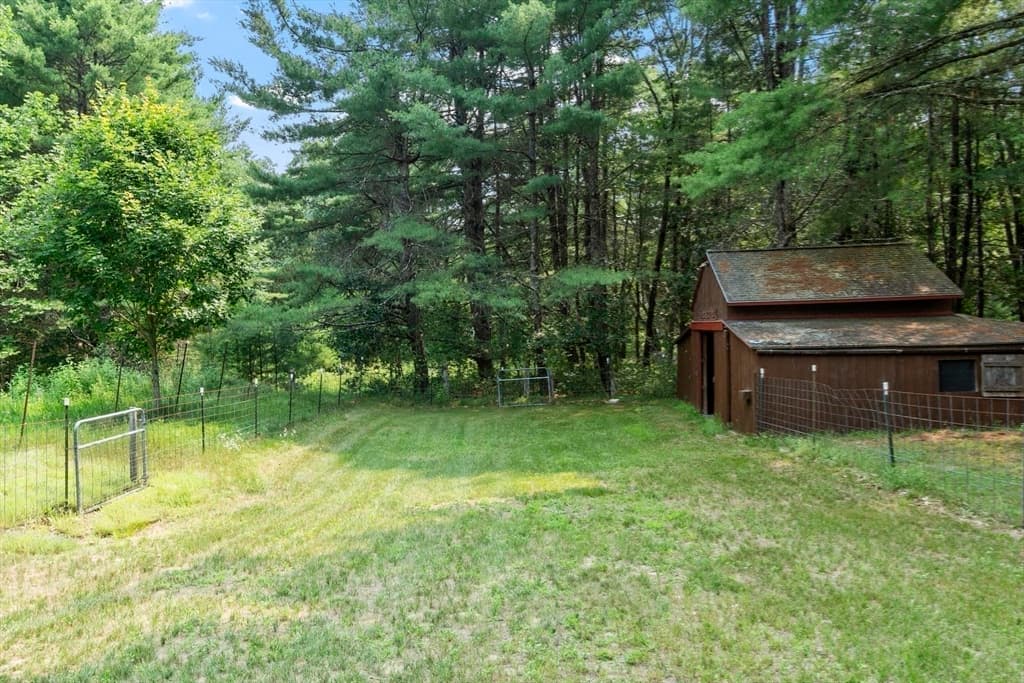 81 Vinton Pond Rd, Townsend MA 01474 photo 24