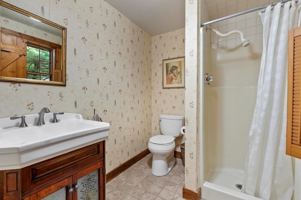 81 Vinton Pond Rd, Townsend MA 01474 photo 10