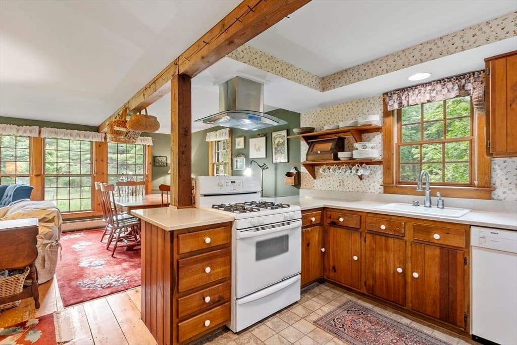81 Vinton Pond Rd, Townsend MA 01474 photo 11