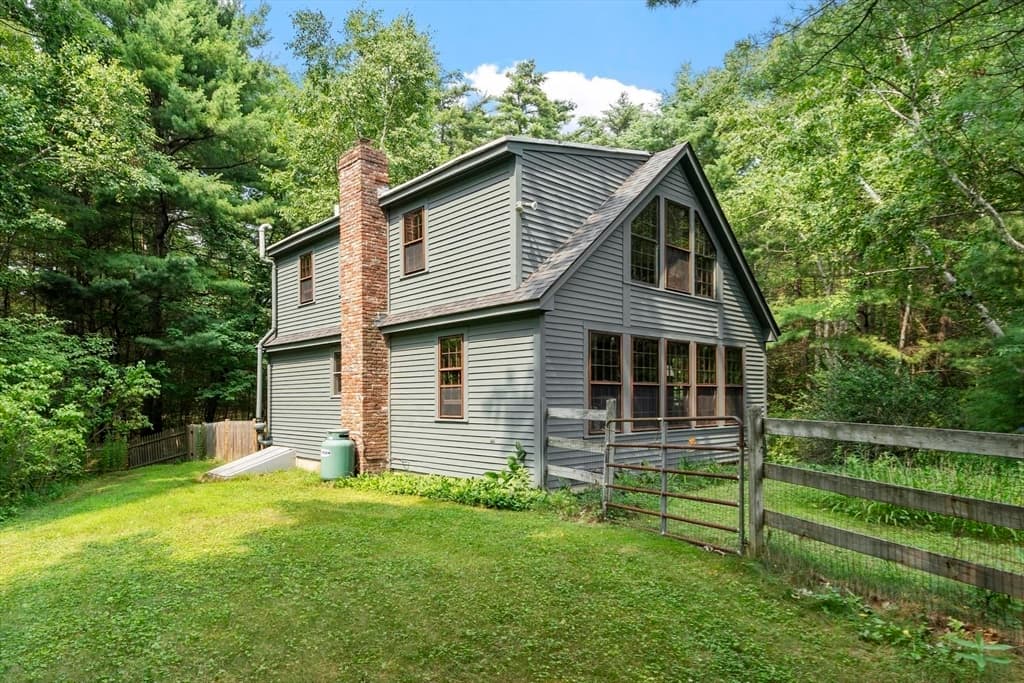 81 Vinton Pond Rd, Townsend MA 01474 photo 4