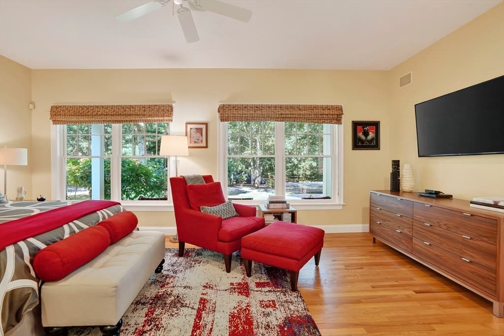 8 Woodhaven Dr, Edgartown MA 02539 photo 13