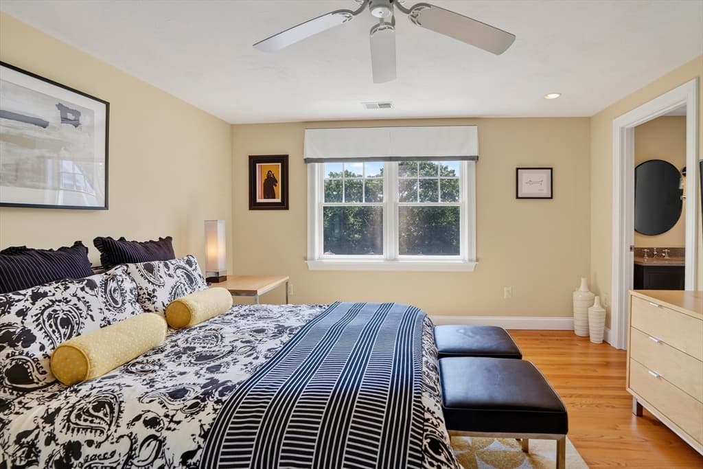 8 Woodhaven Dr, Edgartown MA 02539 photo 18