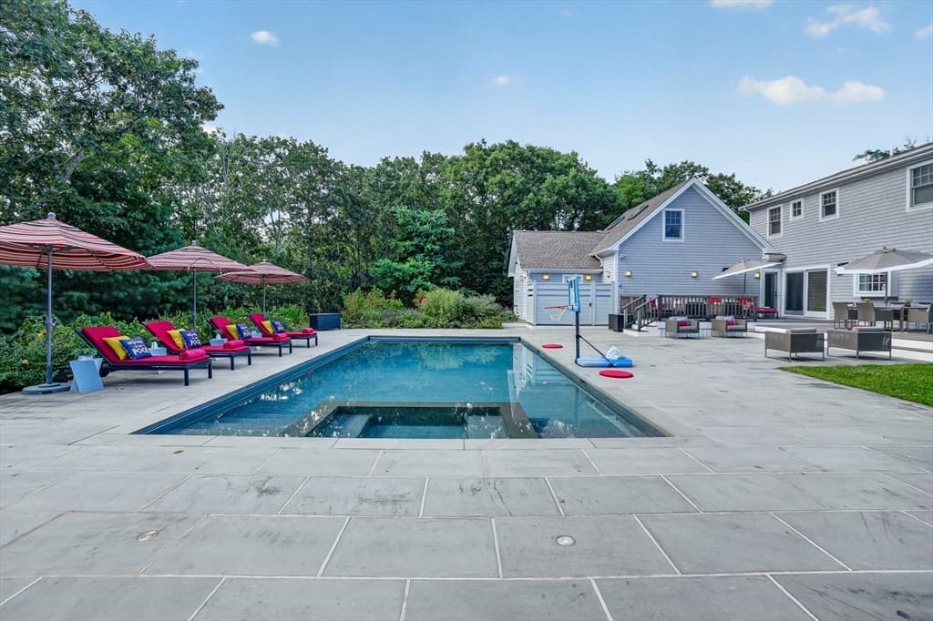 8 Woodhaven Dr, Edgartown MA 02539 photo 39