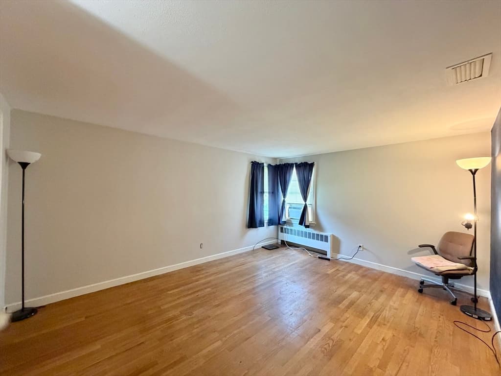 608 Pleasant St, Holyoke MA 01040 photo 14