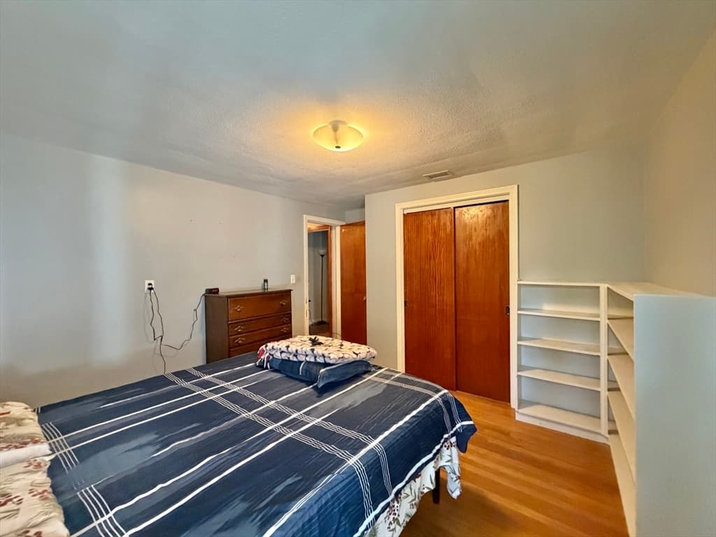608 Pleasant St, Holyoke MA 01040 photo 18