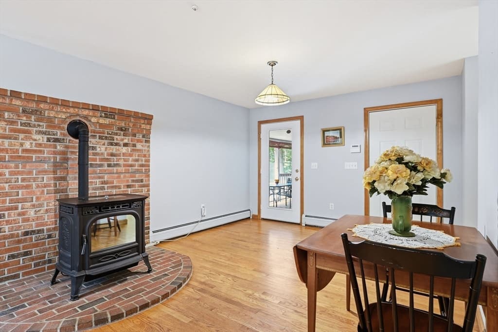 232 Gold St, Belchertown MA 01007 photo 9