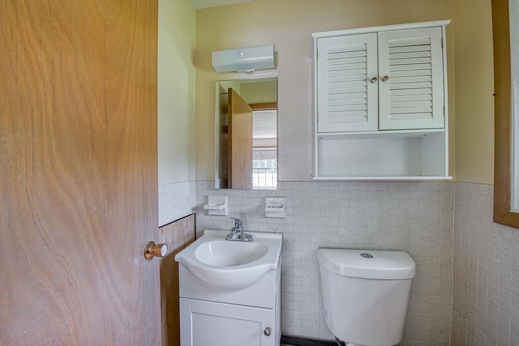 33 Upton St, Brockton MA 02302 photo 27