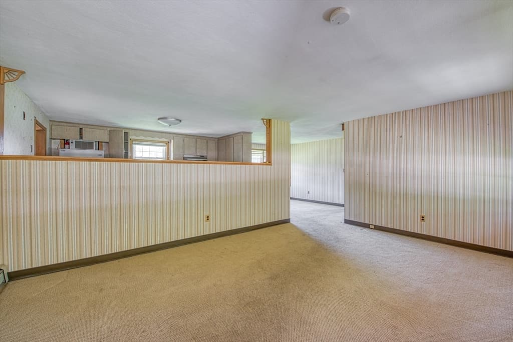 33 Upton St, Brockton MA 02302 photo 7