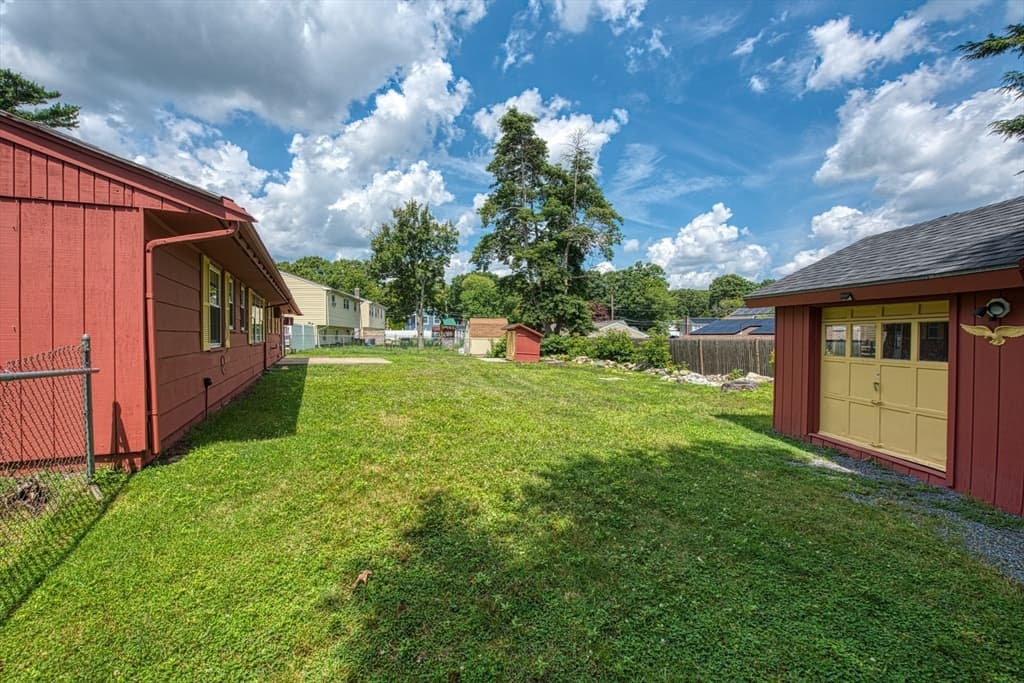 33 Upton St, Brockton MA 02302 photo 36