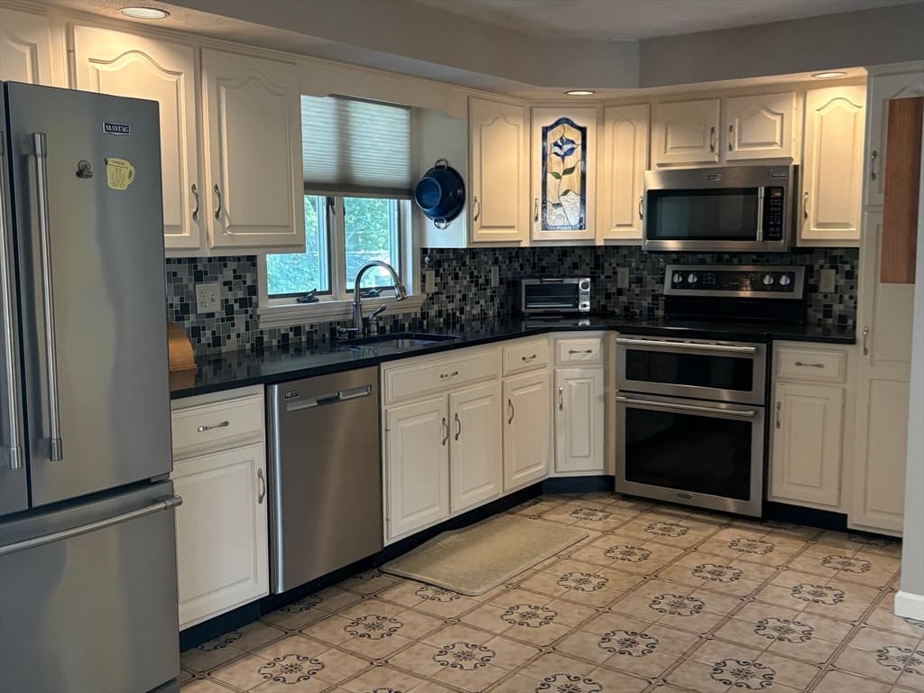 4 Crest Road, Framingham MA 01702 photo 6