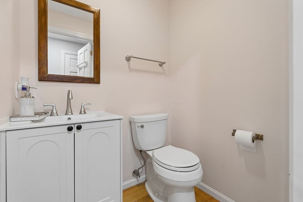 7 Providence Road, Westford MA 01886 photo 16