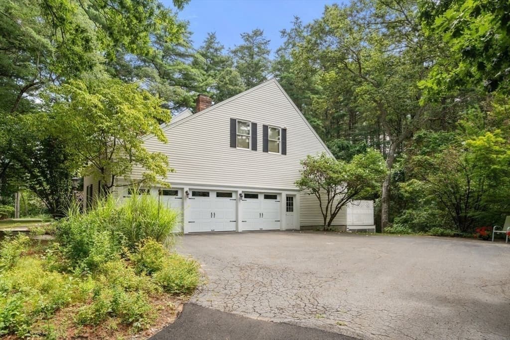 Single Family Residence at 36 Saddle Ridge Road, Sudbury MA 01776, Sudbury, photo 37 of 42