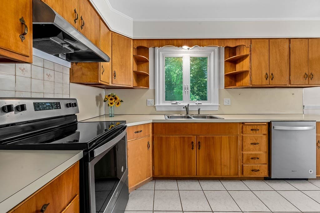 208 Stony Brook Road, Raynham MA 02767 photo 9