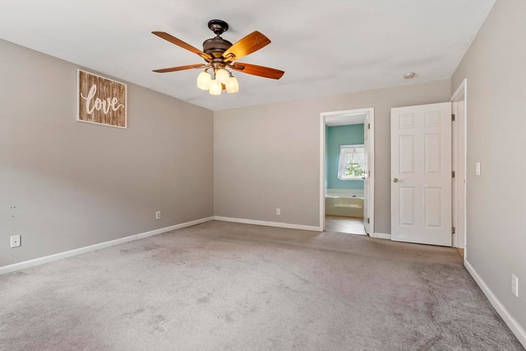 677 Franklin Rd, Fitchburg MA 01420 photo 36