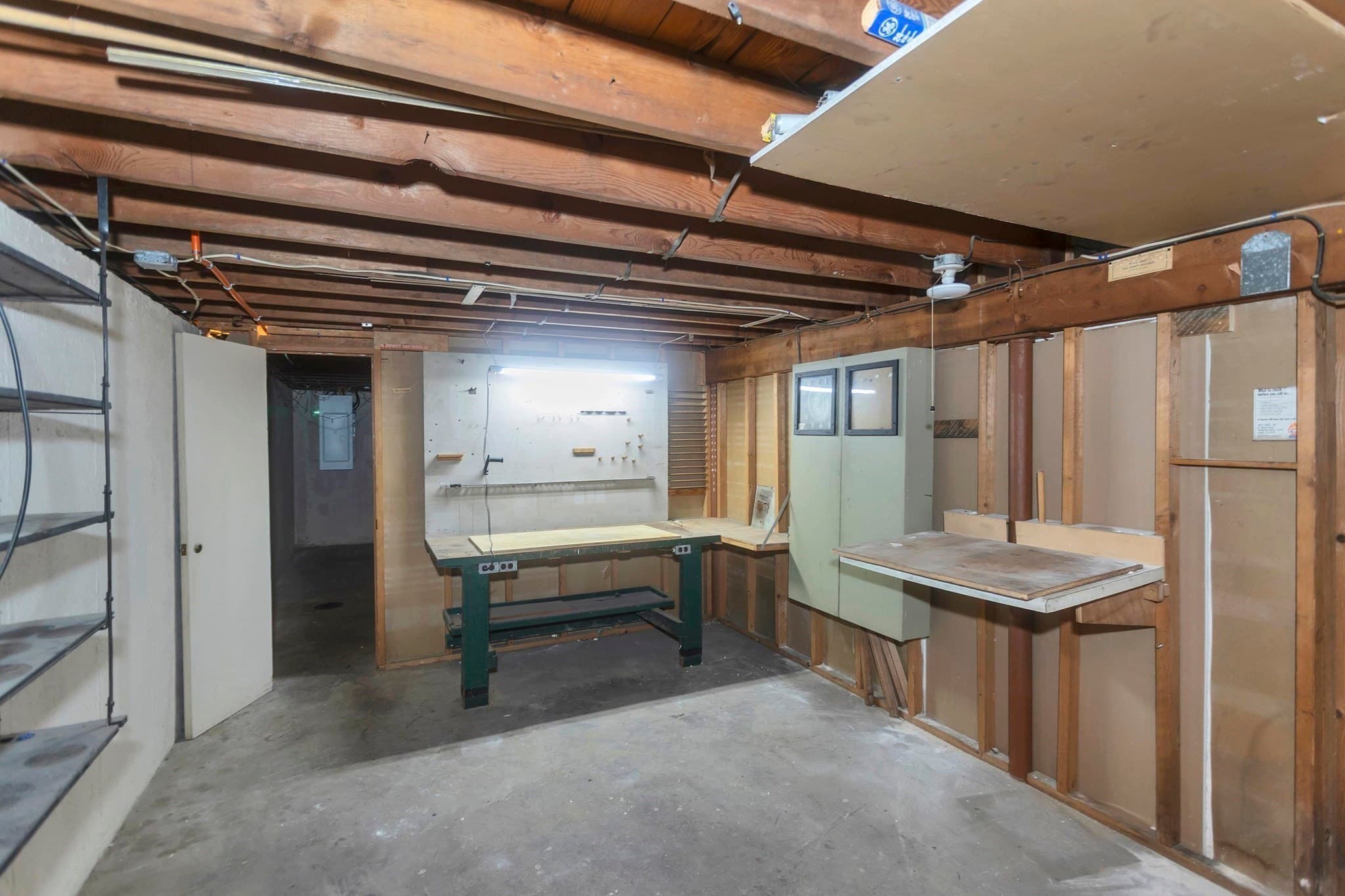 Single Family Residence at 155 Old Farm Rd, Springfield MA 01119, Springfield, photo 27 of 33