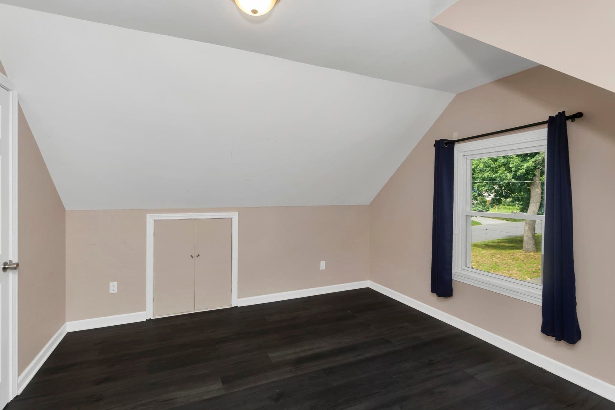Single Family Residence at 155 Old Farm Rd, Springfield MA 01119, Springfield, photo 22 of 33