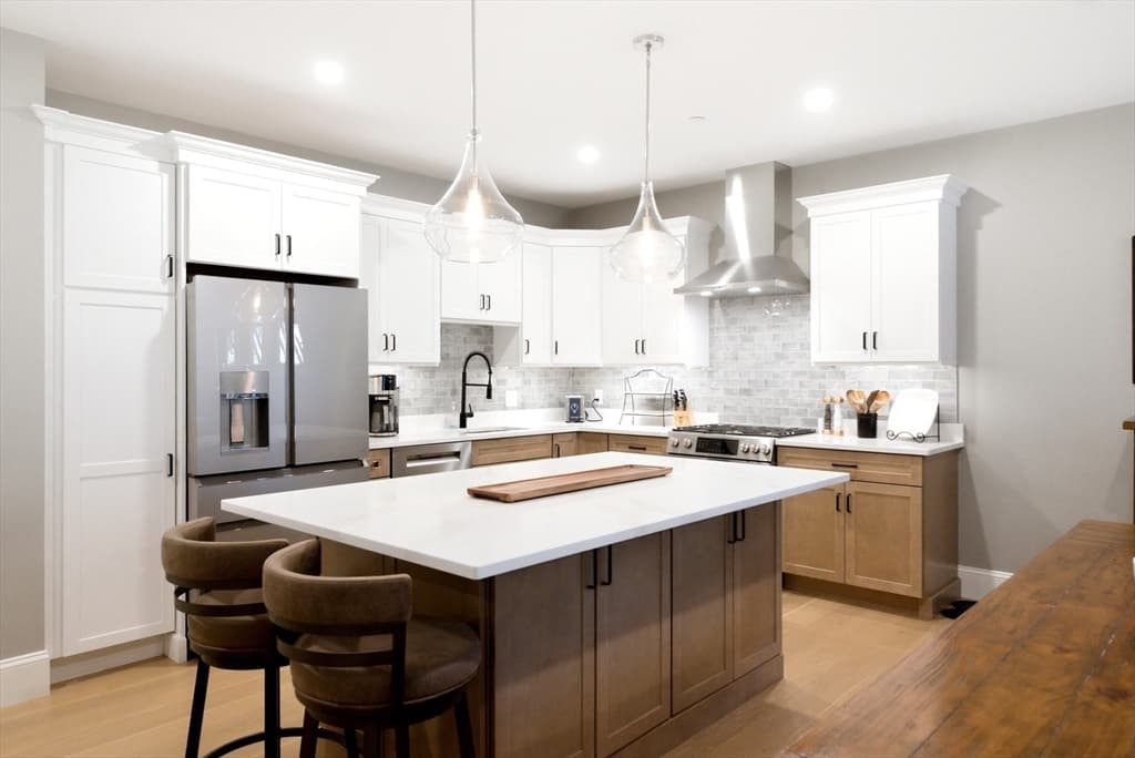 134 Court St # 2, Plymouth MA 02360 photo 6