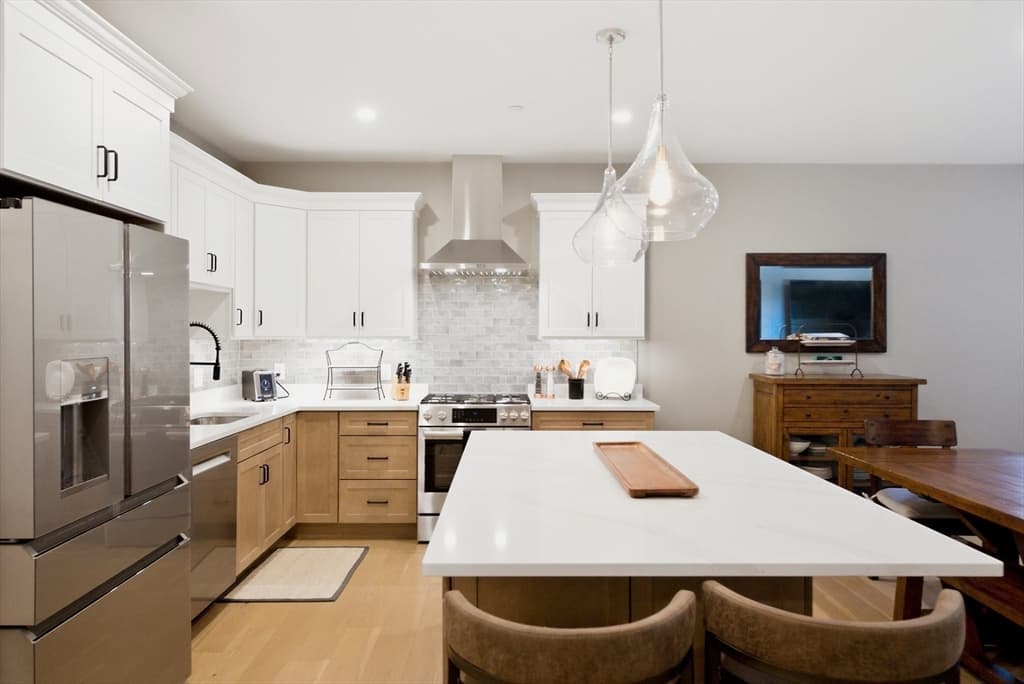 134 Court St # 2, Plymouth MA 02360 photo 4