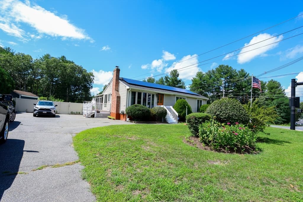 116 Pond St, Billerica MA 01821 photo 3