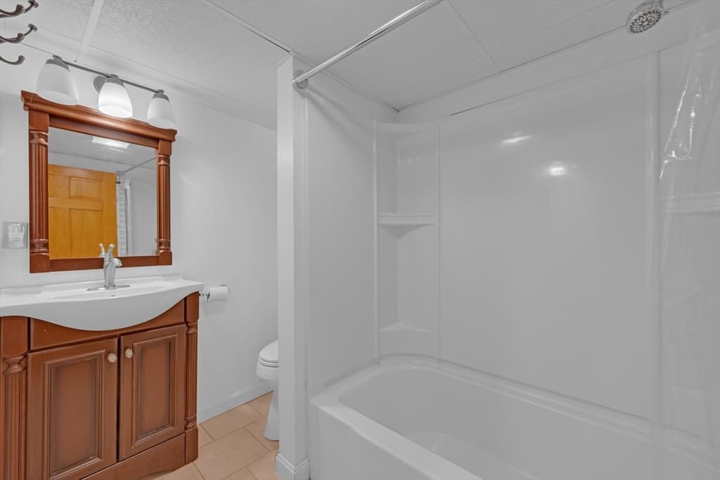 19 Crocker Ave, Lunenburg MA 01462 photo 22
