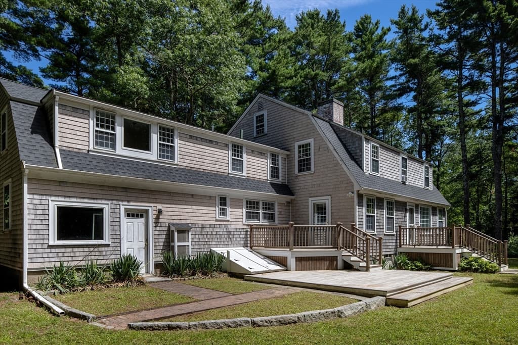 Single Family Residence at 92 Front St, Marion MA 02738, Marion, photo 5 of 38