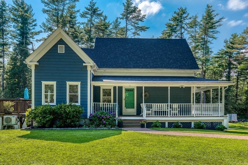 Single Family Residence at 140 Elm St, Halifax MA 02338, Halifax, photo 3 of 37