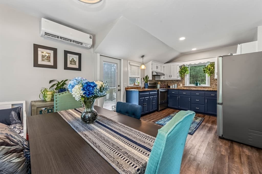 Single Family Residence at 140 Elm St, Halifax MA 02338, Halifax, photo 10 of 37