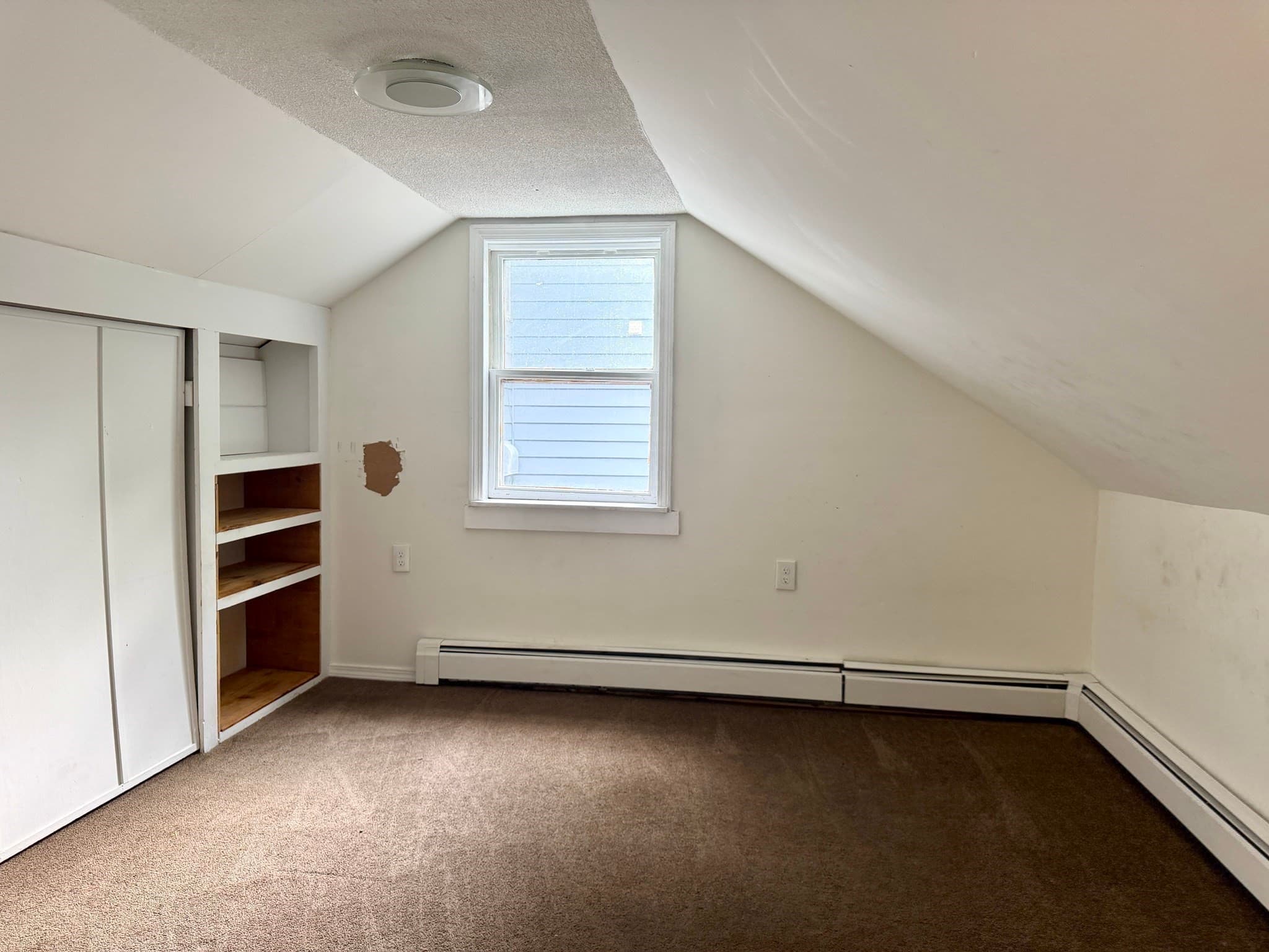 3 Family at 92 Walnut St, Clinton MA 01510, Clinton, photo 14 of 26