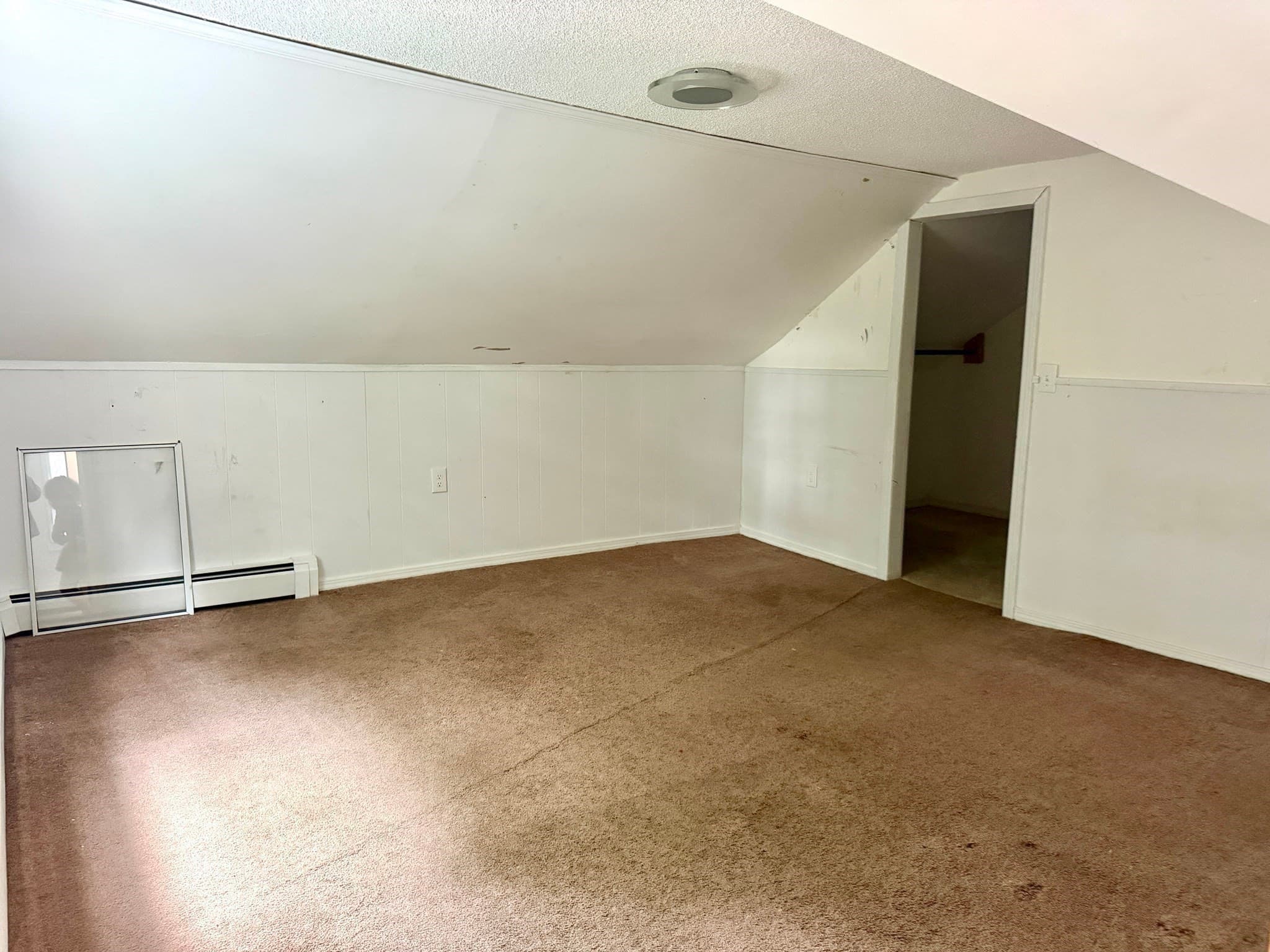 3 Family at 92 Walnut St, Clinton MA 01510, Clinton, photo 15 of 26