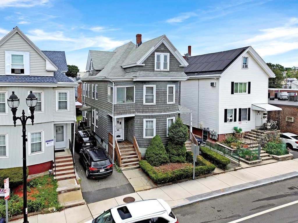 28 Ferry St, Everett MA 02149