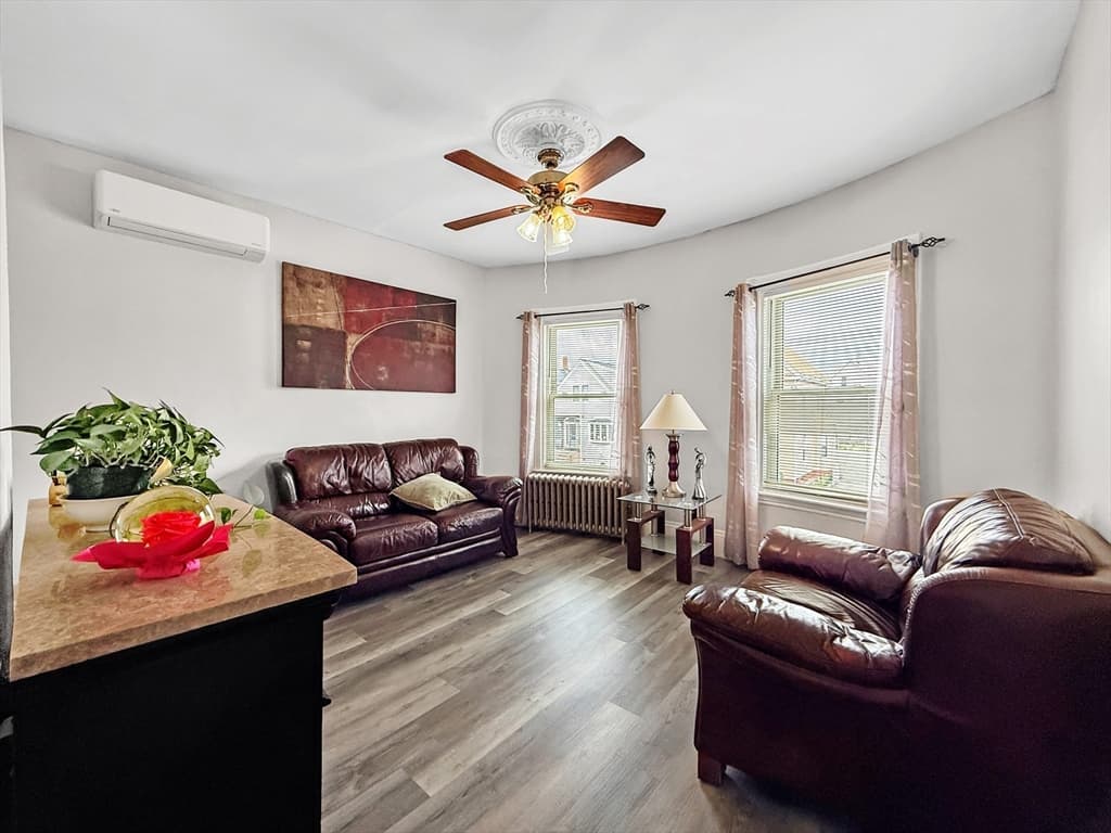 28 Ferry St, Everett MA 02149 photo 8