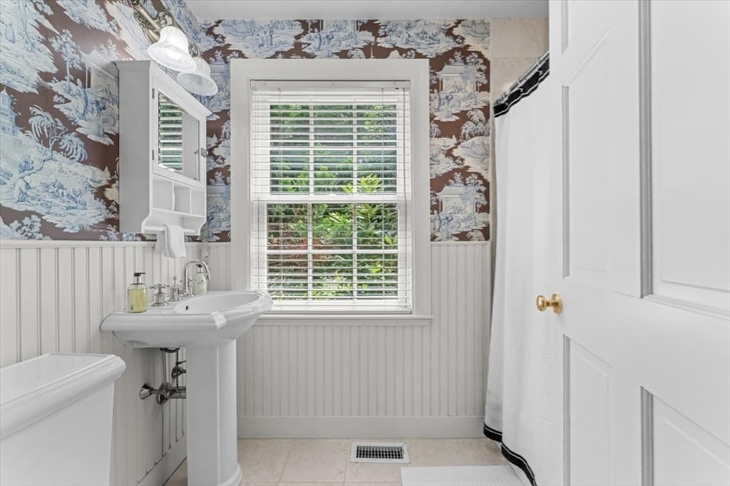 Single Family Residence at 1 Colburn Road, Manchester MA 01944, Manchester, photo 19 of 42