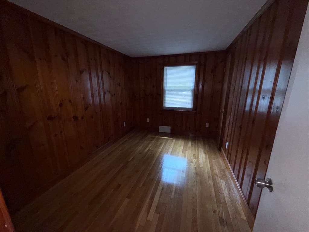 266 Lowell St, Wilmington MA 01887 photo 5