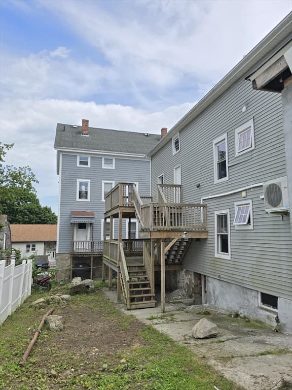 292 Tecumseh St, Fall River MA 02721 photo 11