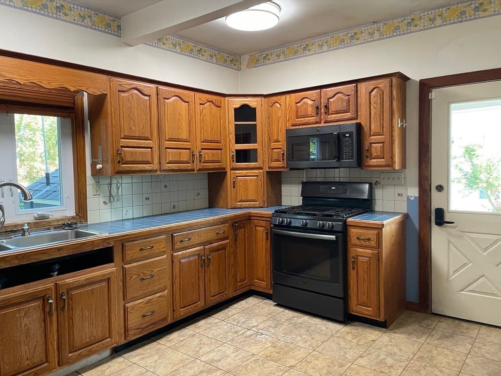 12 Tilton Ave, Brockton MA 02301 photo 23
